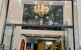 Khách sạn Queen Light